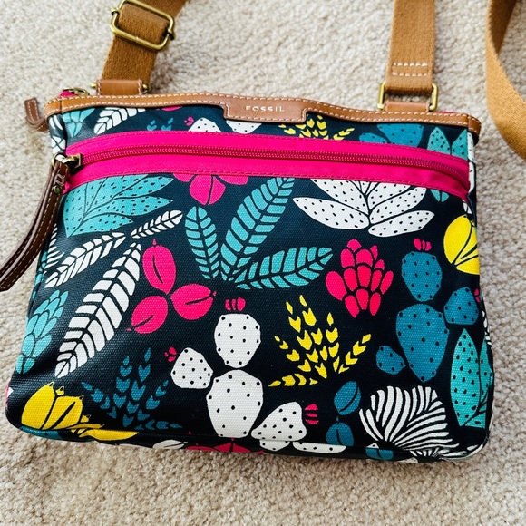 Fossil Saddle Bag Cross Body Purse - Picture 2 of 7